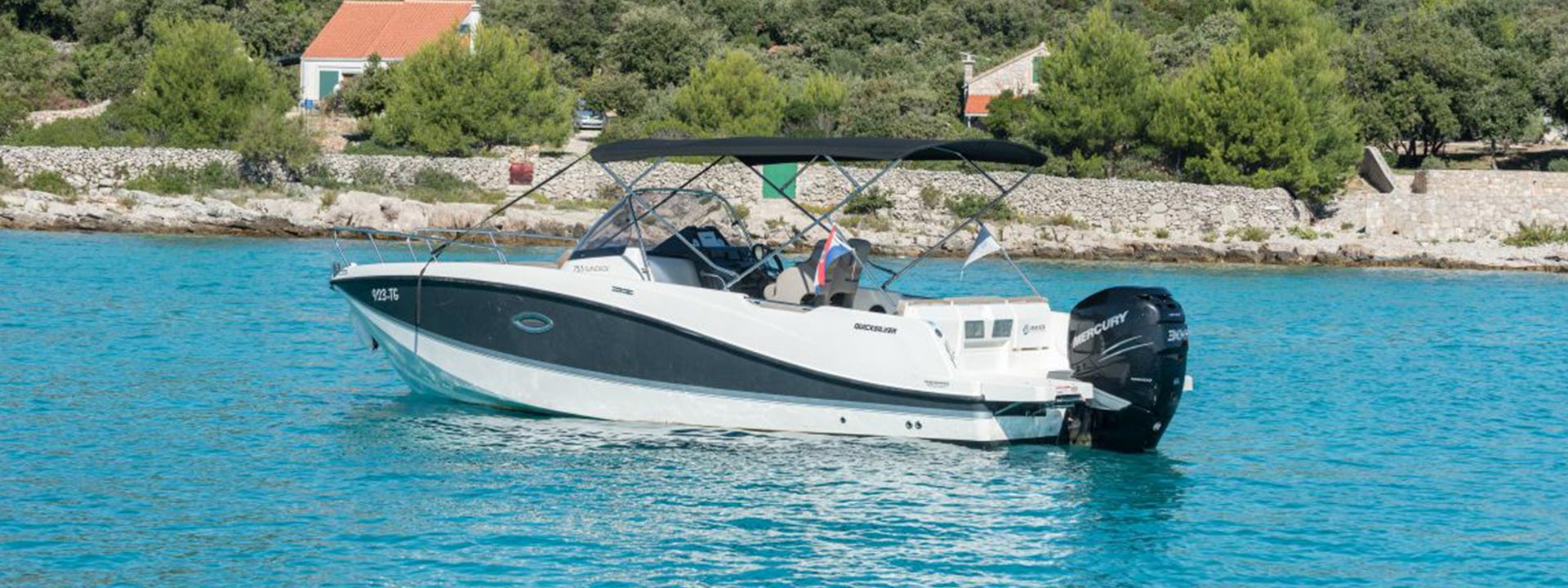 mayer-charter-boat-header-quicksilver-activ-755-sundeck-02