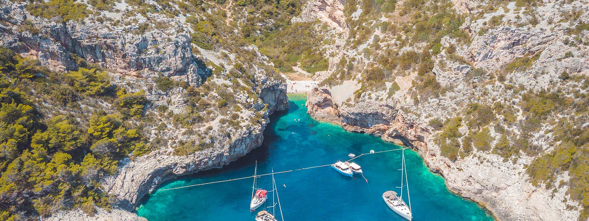 mayer-charter-tour-header-blue-cave-02