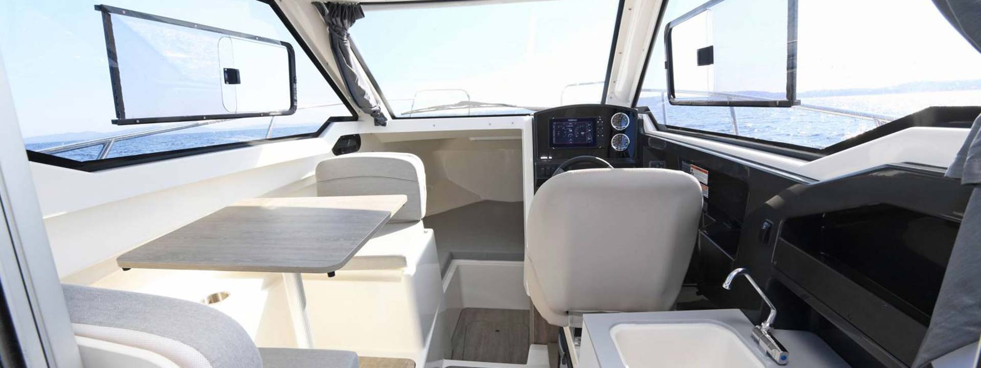 mayer-charter-boat-header-quicksilver-activ-675-weekend-07